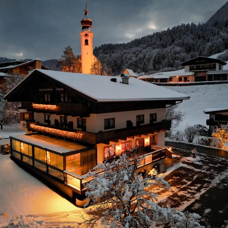 Dorfcafe Unken Hotelpension Swirtshaus Im Dorf Экстерьер фото