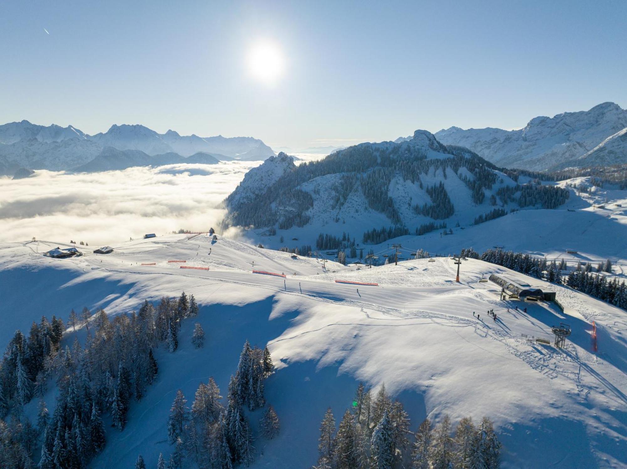 Dorfcafe Unken Hotelpension Swirtshaus Im Dorf Экстерьер фото