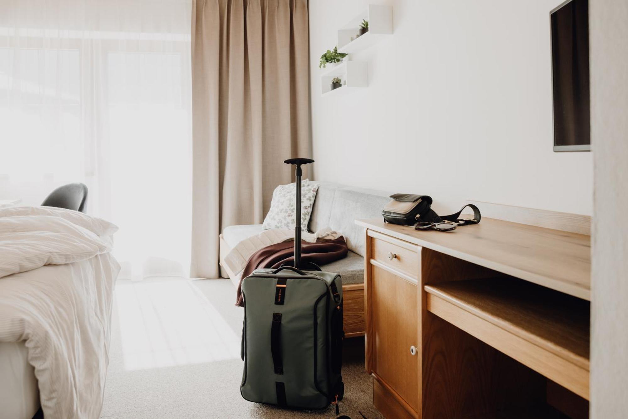 Dorfcafe Unken Hotelpension Swirtshaus Im Dorf Экстерьер фото